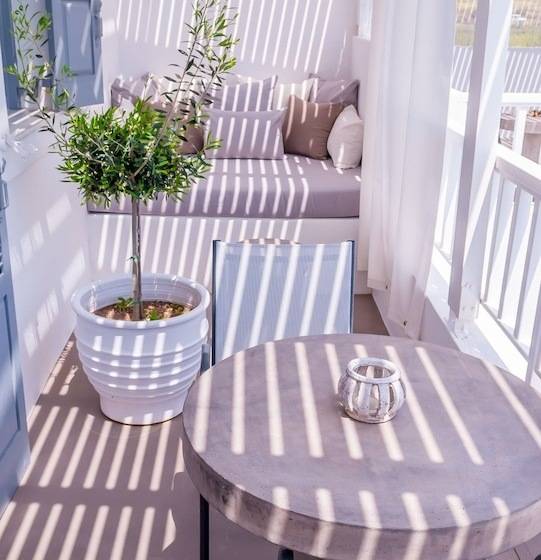 Anita Rooms & Suites Milos