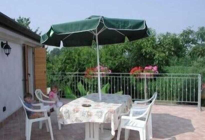 בית מלון כפרי Al Tramonto