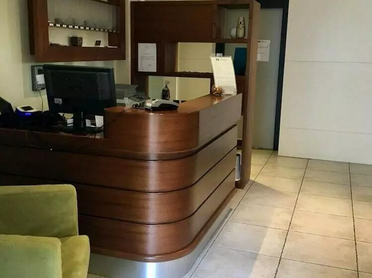 Hotelli Albergo Leon Bianco Gonars