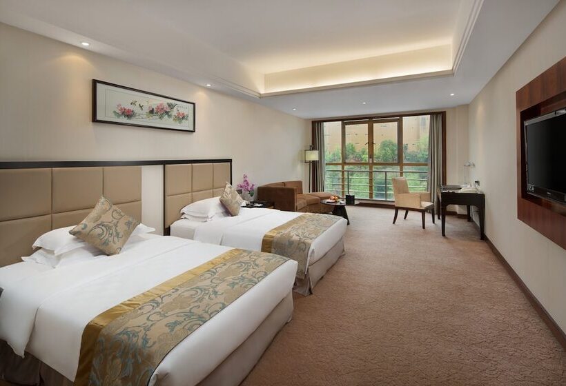 בית מלון כפרי Huitang Huatian Hot Spring Resort