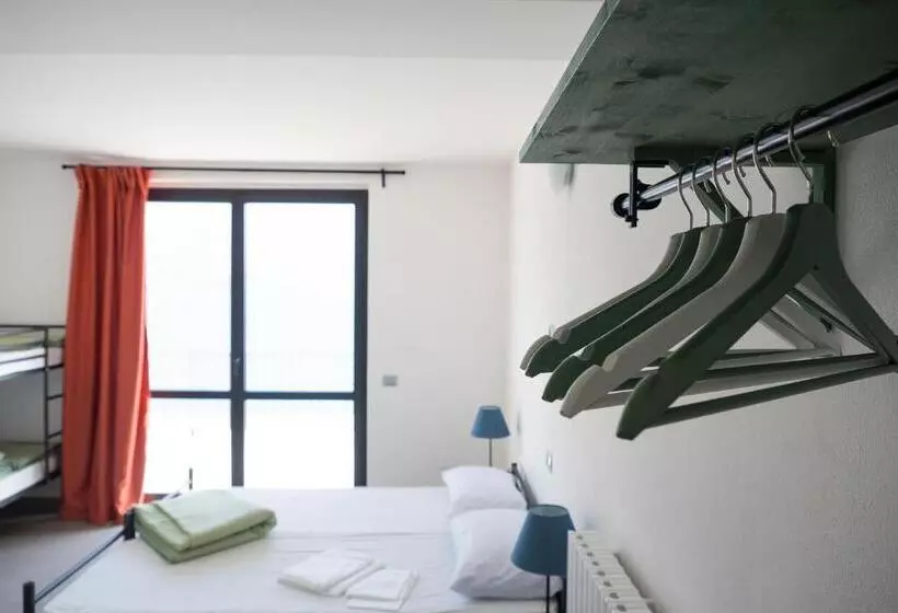 ホテル Lake Como Beach Hostel