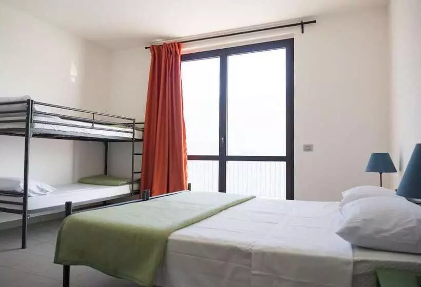 ホテル Lake Como Beach Hostel