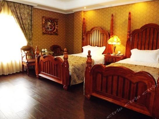 Отель Tongling Louis Castle Inn