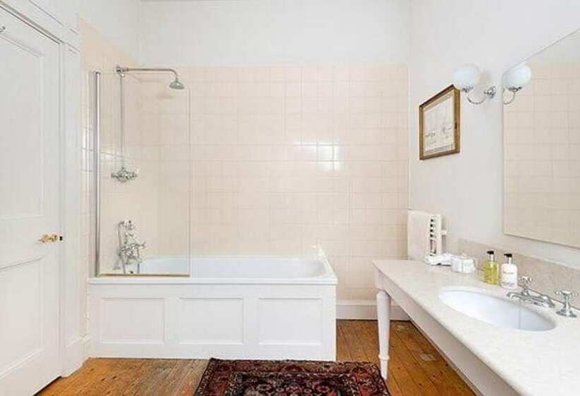 فندق Warwick Hall