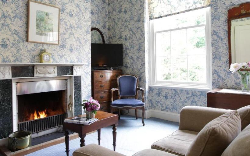 فندق Warwick Hall