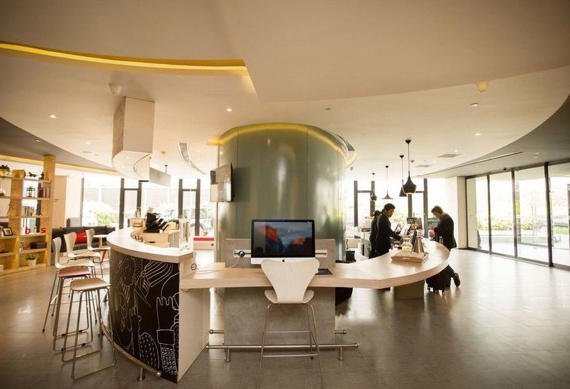 Отель Eastravel · Gaoxin Business