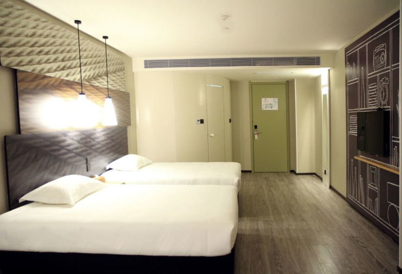 Отель Eastravel · Gaoxin Business