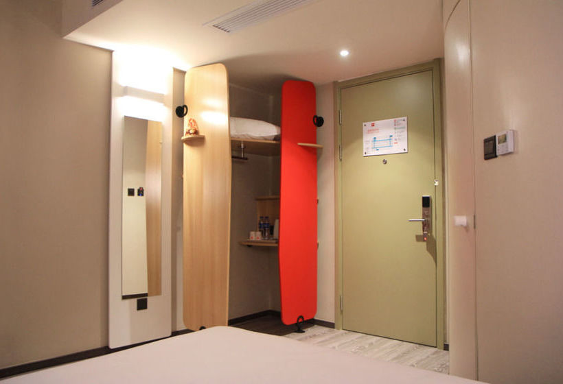 Отель Eastravel · Gaoxin Business