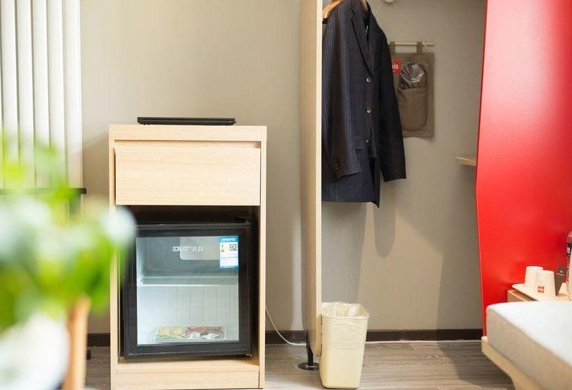 Отель Eastravel · Gaoxin Business