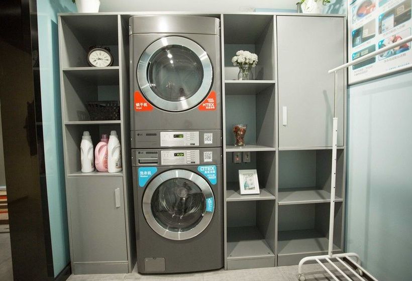 Отель Eastravel · Gaoxin Business