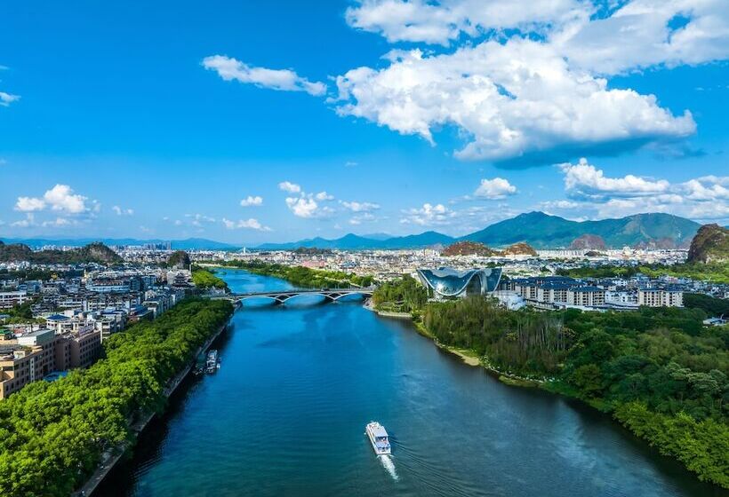 Wing Hotel Guilin  Pedestrian Street