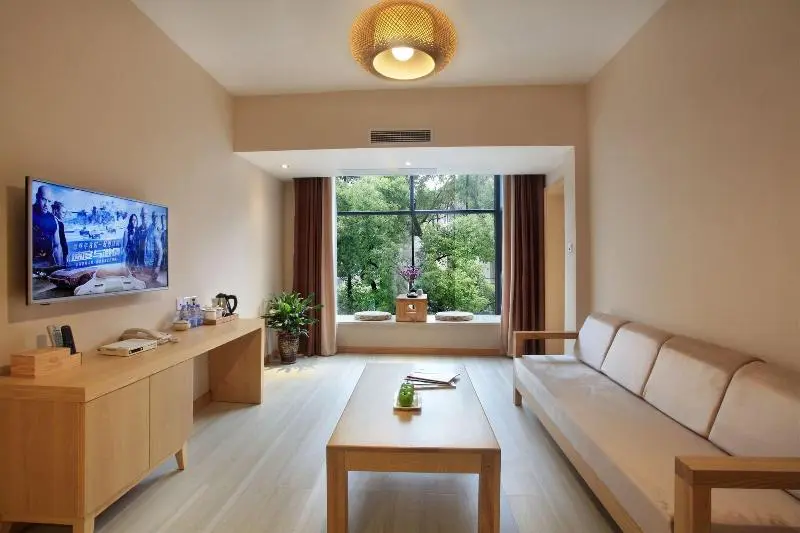 Wing Hotel Guilin Pedestrian Street