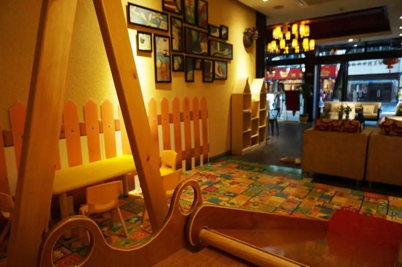 Wing Hotel Guilin Pedestrian Street