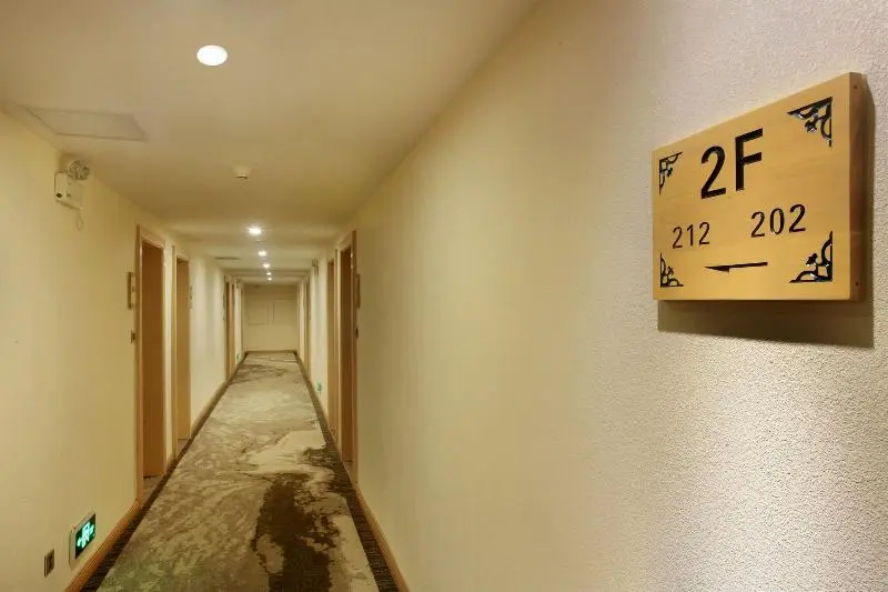Wing Hotel Guilin Pedestrian Street