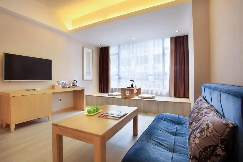 Wing Hotel Guilin Pedestrian Street