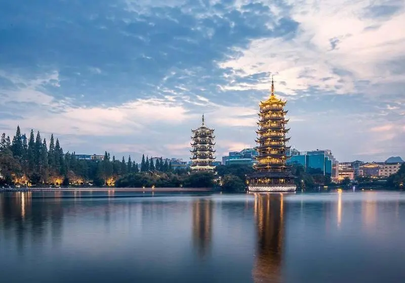 Wing Hotel Guilin Pedestrian Street