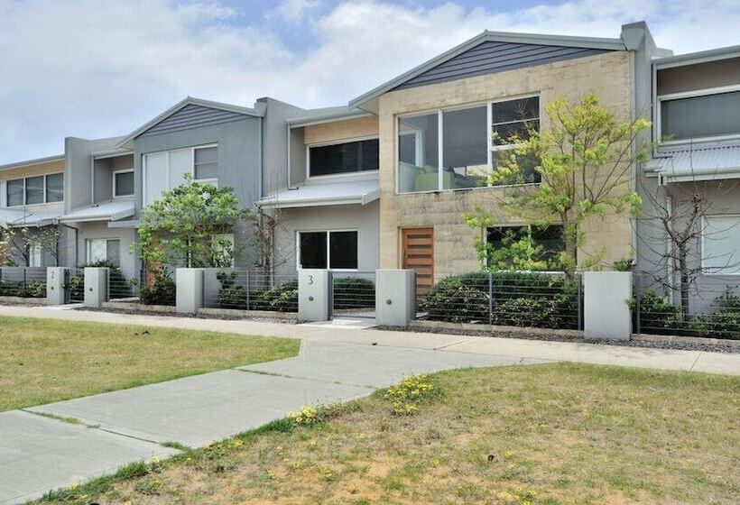 Amawind Rockingham Apartments