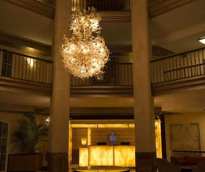 Las Dunas Suites & Apartments