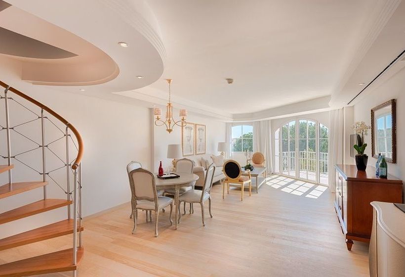 Las Dunas Suites & Apartments