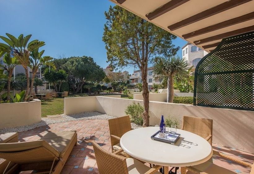 Las Dunas Suites & Apartments