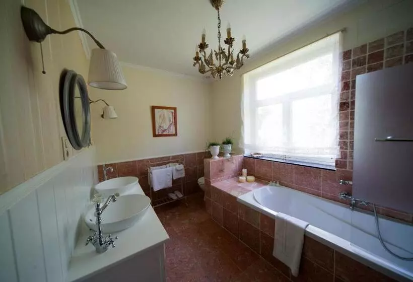 Hotelli B&b Le Refuge