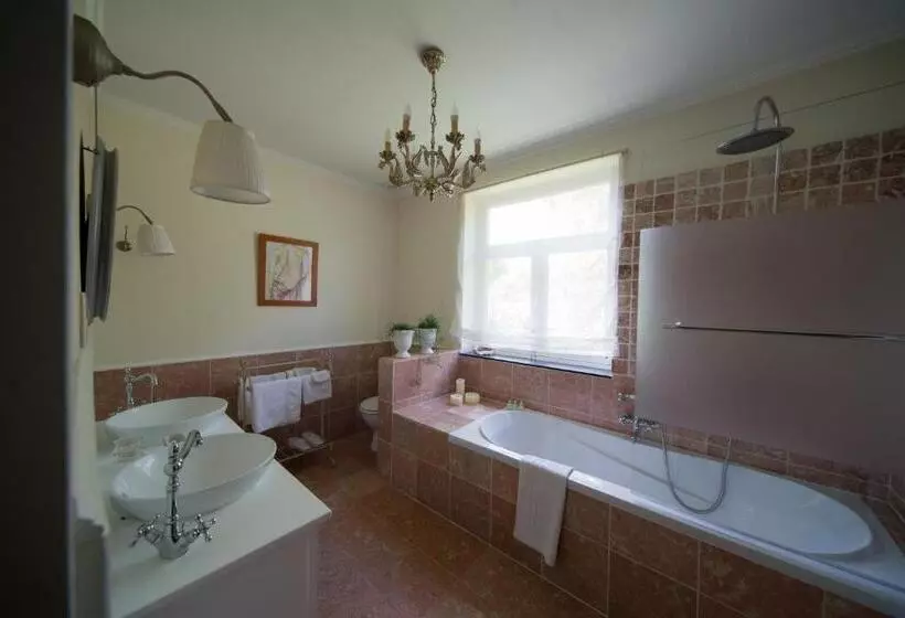 Hotelli B&b Le Refuge