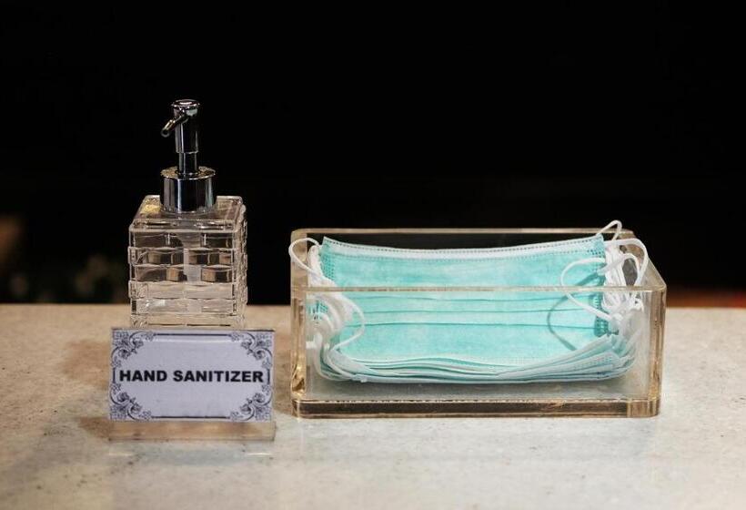 هتل Bencoolen@hong Kong Street