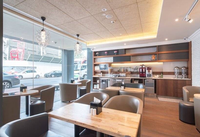 هتل Bencoolen@hong Kong Street