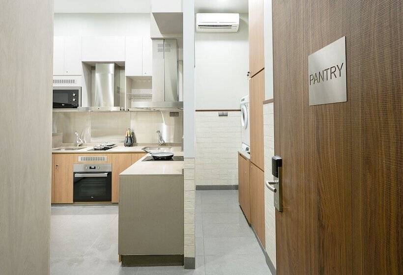 هتل Bencoolen@hong Kong Street