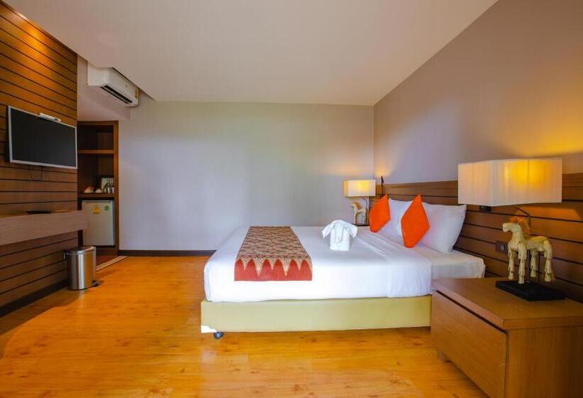 Отель C&n Kho Khao Beach Resort Sha Plus