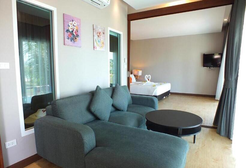 Отель C&n Kho Khao Beach Resort Sha Plus