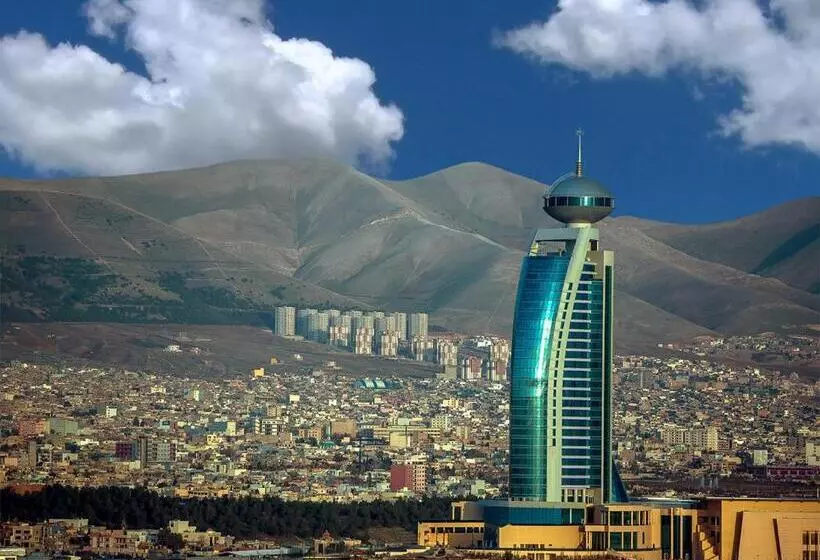 هتل Grand Millennium Sulaimani