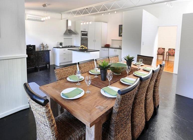 Отель Healesville Garden