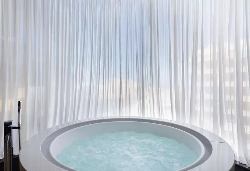 Hugo S Boutique Hotel Adults Only