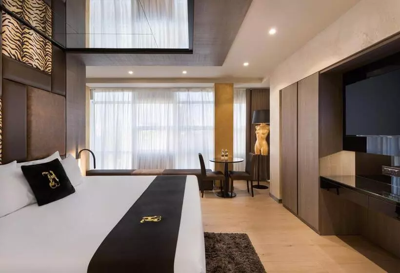 Hugo S Boutique Hotel Adults Only