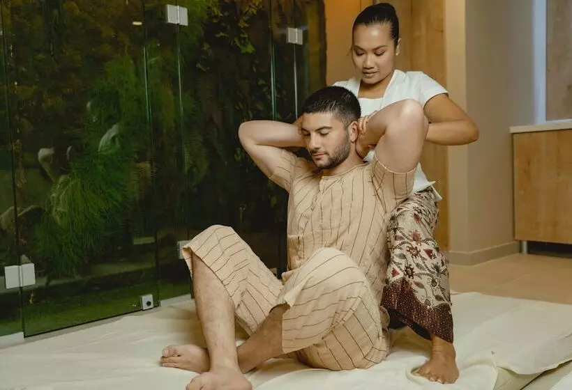 Hugo S Boutique Hotel Adults Only