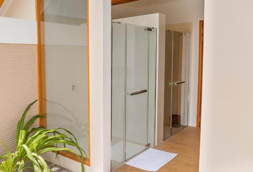 هتل Kudafushi Resort & Spa