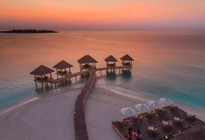 هتل Kudafushi Resort & Spa