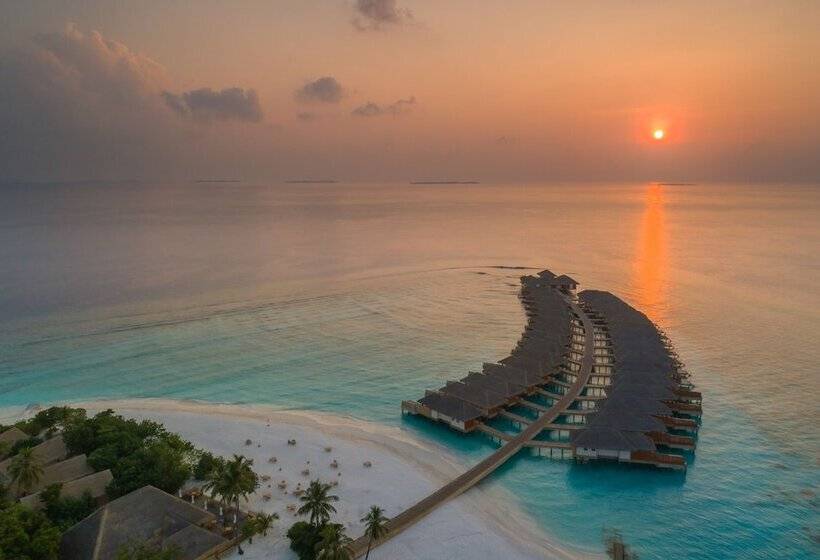 هتل Kudafushi Resort & Spa