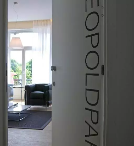هتل Leopold5 Luxe-design Apartment