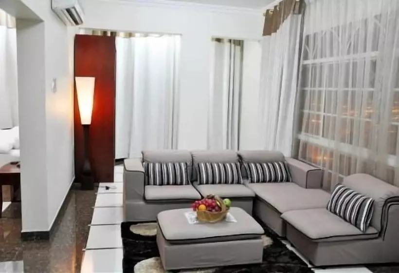 هتل Salalah Plaza