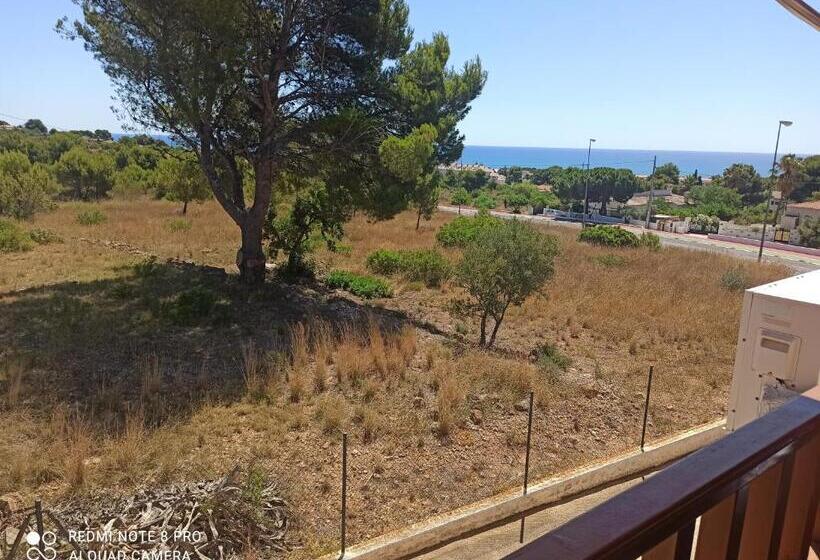 فندق Serra D írta