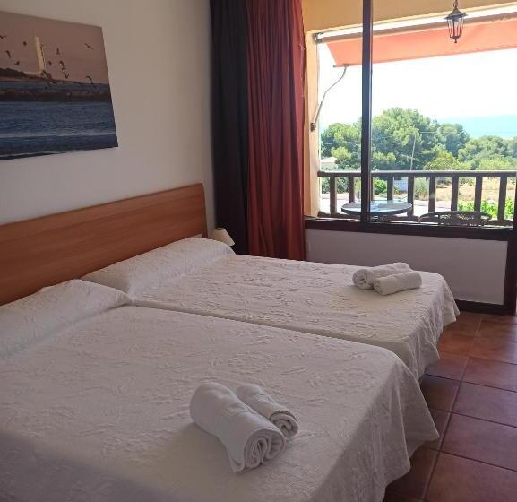 فندق Serra D írta