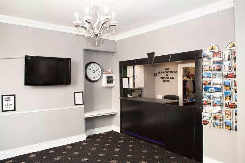 هتل The Tudor Inn