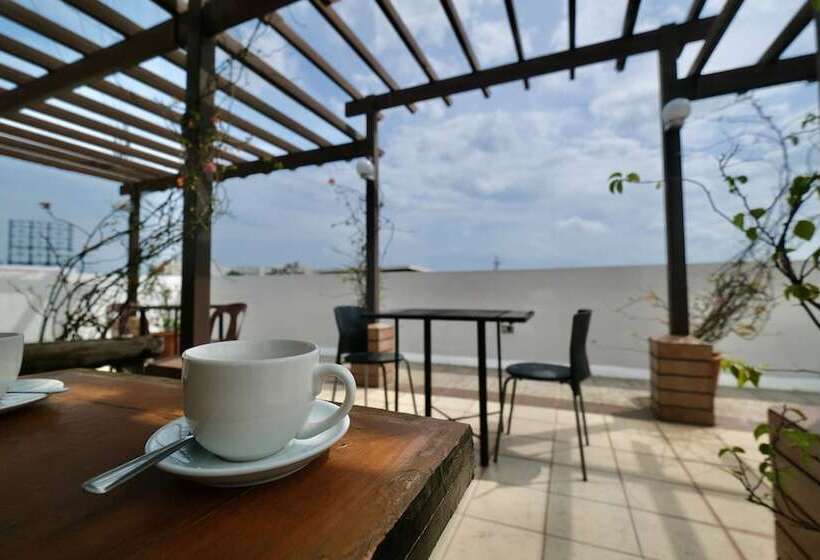 בית מלון כפרי Urban Inn Iloilo