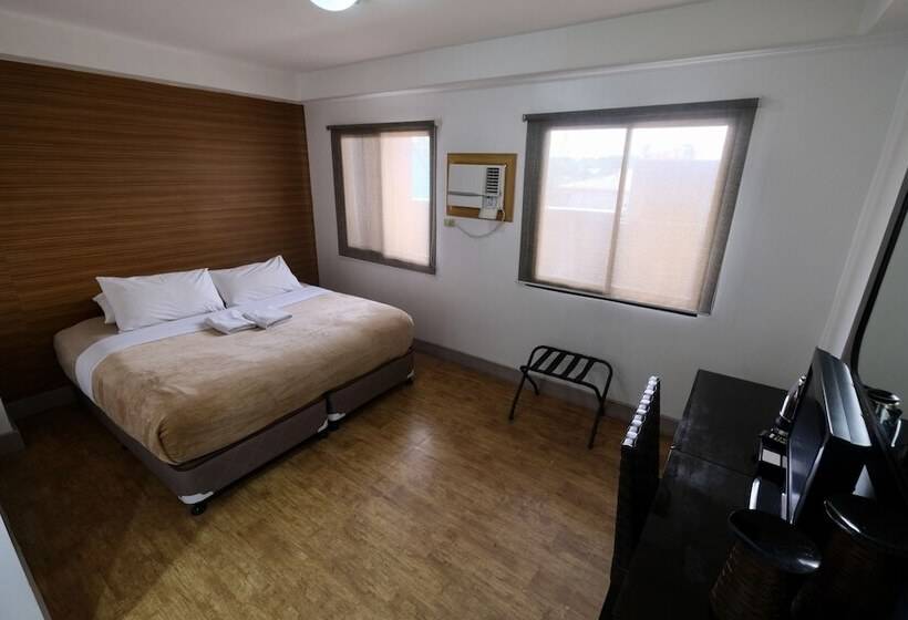 בית מלון כפרי Urban Inn Iloilo