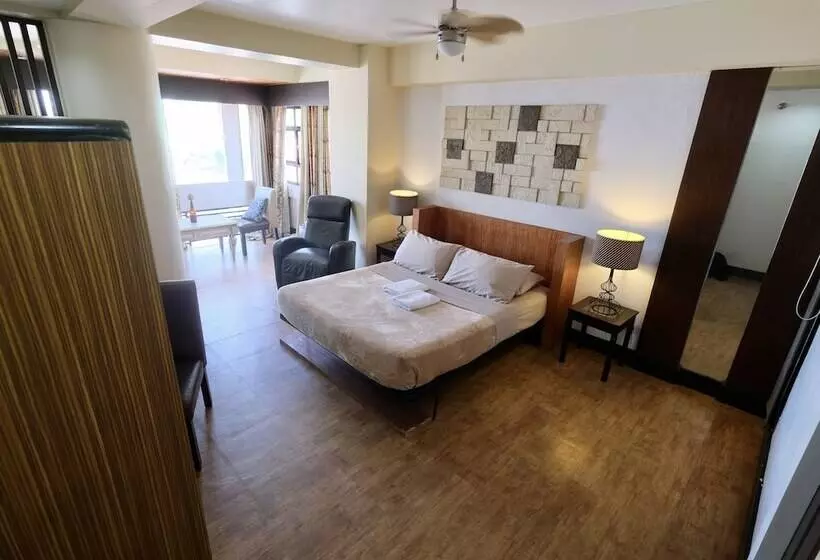 Hotelli Urban Inn Iloilo