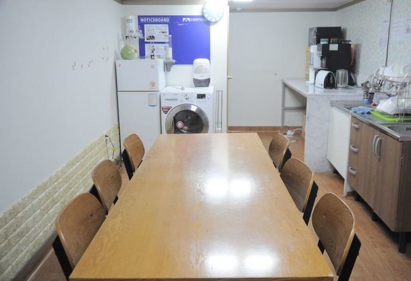 펜션 Myeongdong Stay