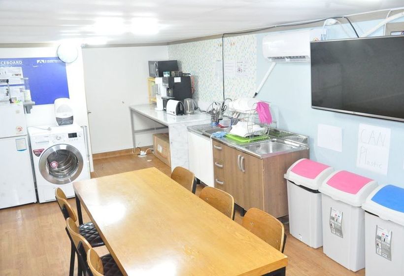 펜션 Myeongdong Stay