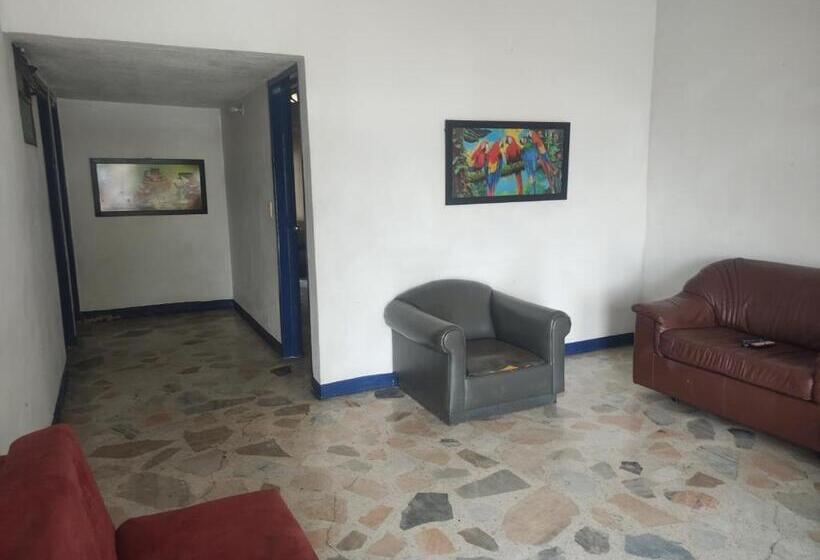 هتل Centro Vacacional Marques De San Luis